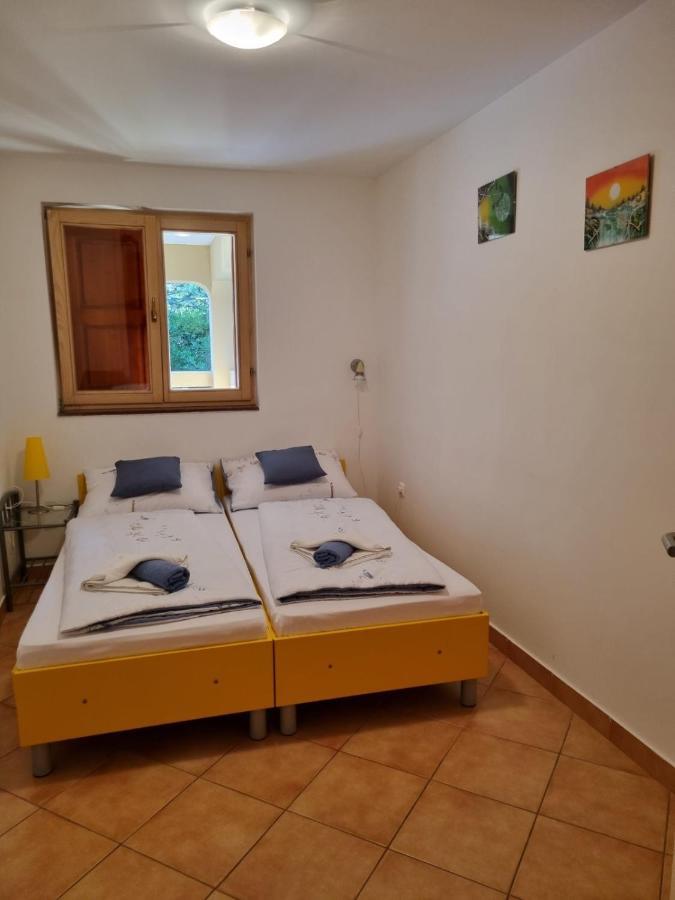 Apartments Casia Baška Екстериор снимка
